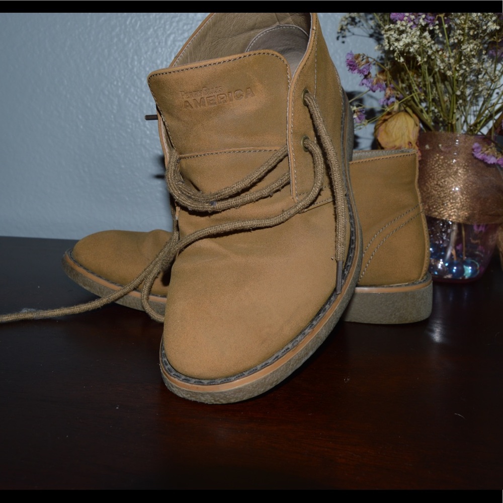 Perry Ellis Mens dessert shoes